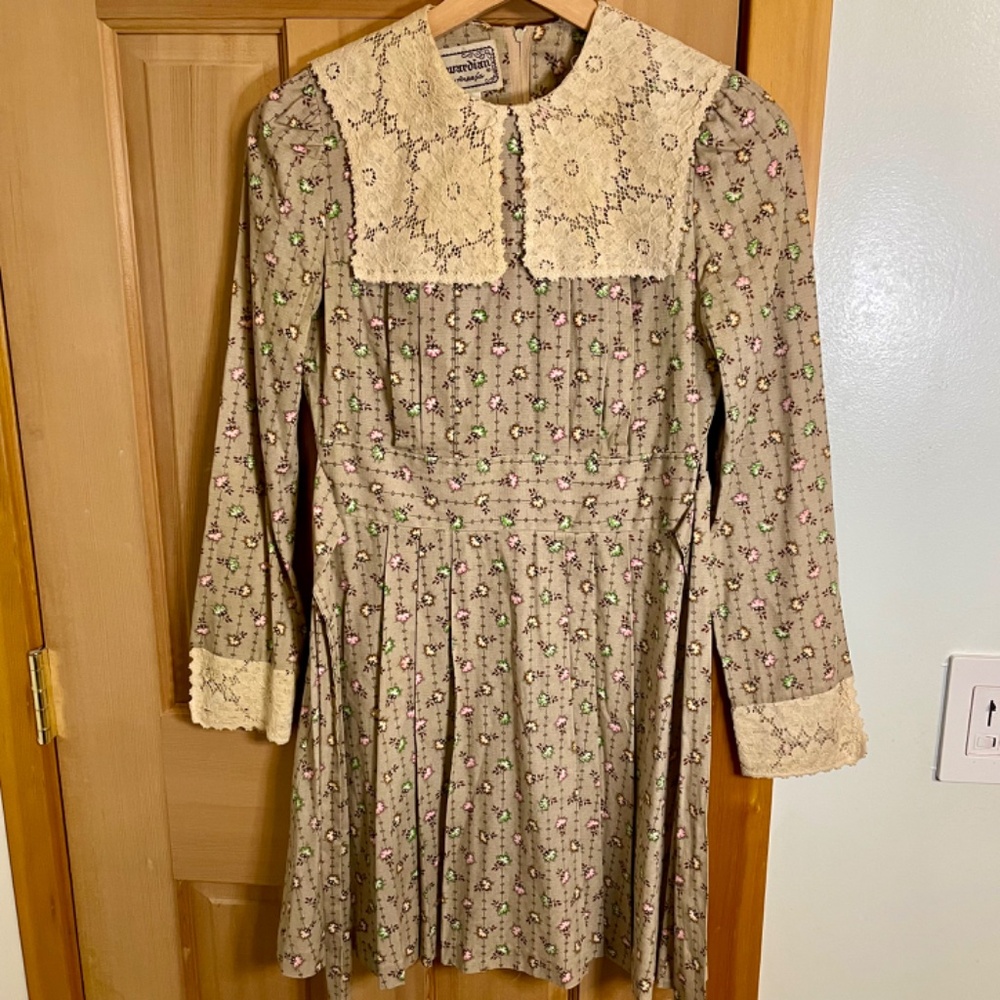 True vintage Young Edwardian dress